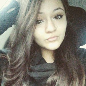 Meet your Posher, Julia